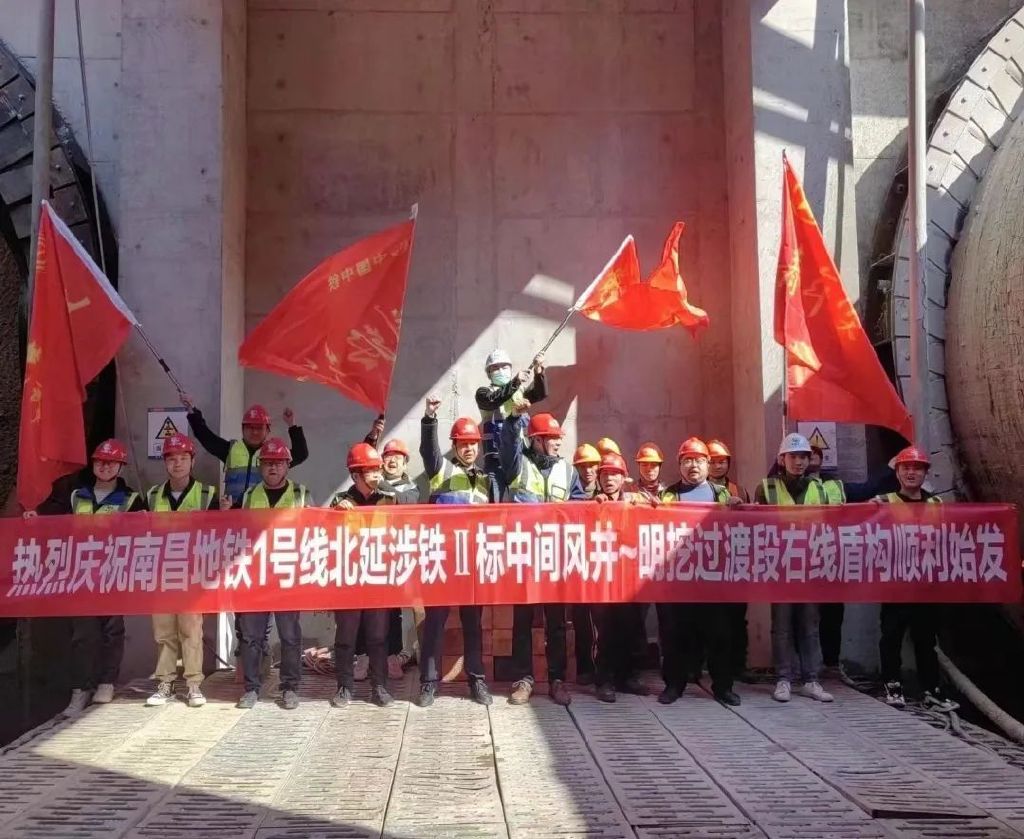 南昌地铁1号线北延段掀起施工热潮(图3) 3-23022Q43Z1c0.jpg