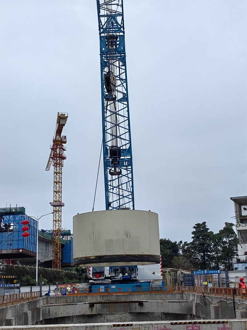 深圳地铁16号线共建管廊“进取二号”盾构机顺利始发(图3) 深圳地铁16号线共建管廊“进取二号”盾构机顺利始发(图3)