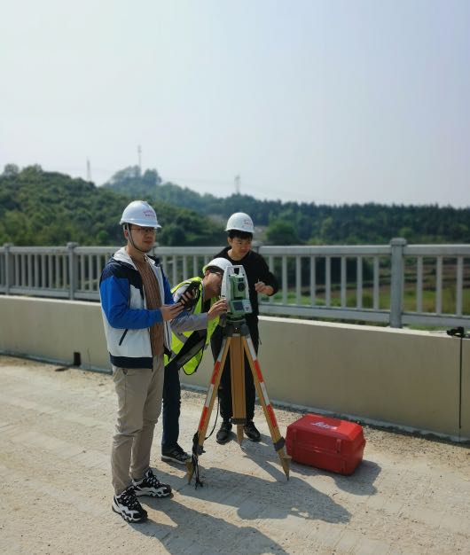 误差要在1毫米内,高铁轨道建造数据精度比绣花还精细(图2) 3-23040G03013205.jpg