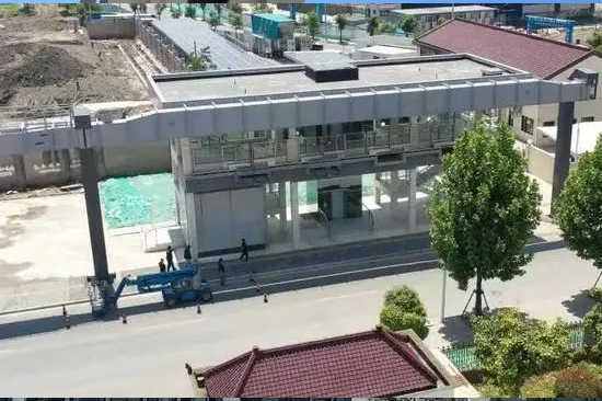 列车悬挂于轨道下方“凌空飞行”,上海宝山空铁示范线将试运行(图2) 3-2305120SZ1194.jpg