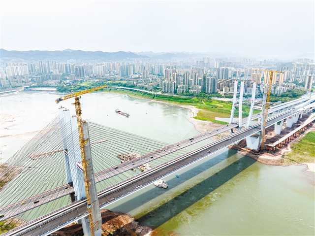 轨道交通18号线李家沱长江复线桥加紧施工(图1) 轨道交通18号线李家沱长江复线桥加紧施工(图1)