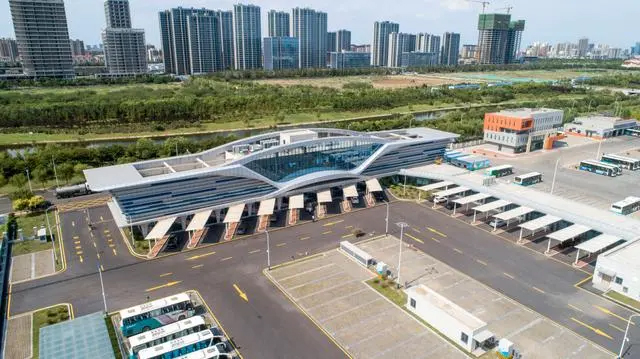 到2025年,“轨道上的青岛”将初步建成……(图1) 3-230QPUI0540.jpg