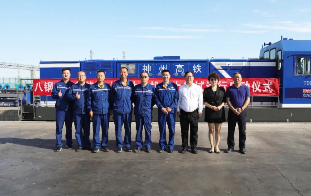 神铁运维为宝武八钢定制的首台纯电新能源机车上线运营!(图1) 3-230R1115036211.png