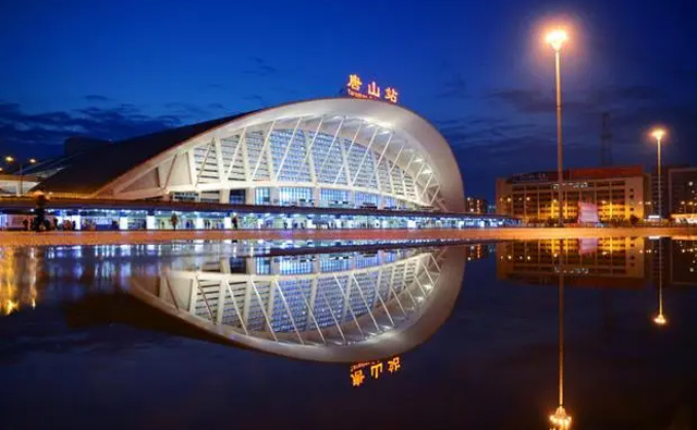 银龙飞驰 中国高铁见证“轨道上的京津冀”加速发展(图1) 3-230921093326407.jpg