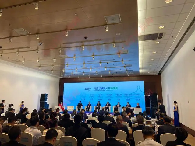 中国中车董事长孙永才:我国轨道交通装备规模领先、品种齐全,处于世界先进水平(图1) 3-23092PT446328.jpg