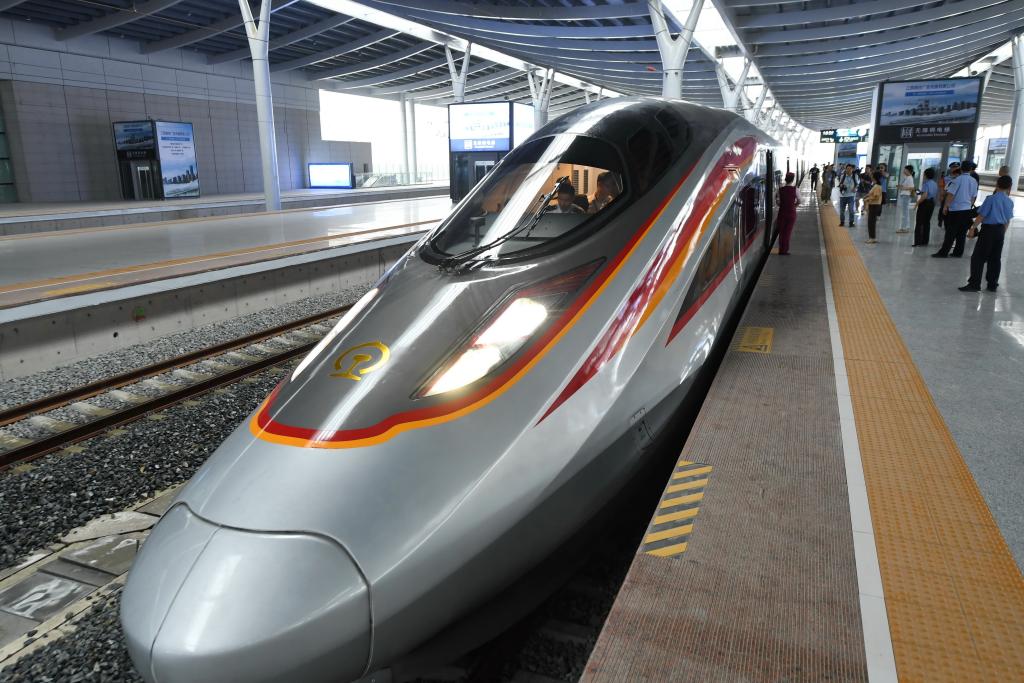 中国最快的跨海高铁在台湾海峡西岸开通(图1) 3-23092Q526161T.jpg