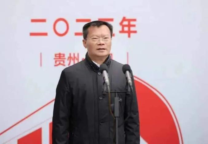 贵阳市轨道交通3号线开通运营(图1) 3-23121PS551315.jpg