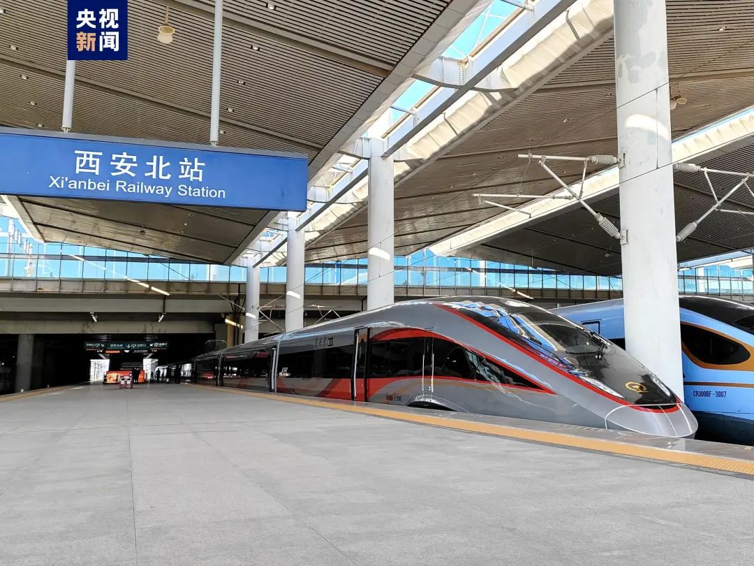我国自主研发CR400BF-Z型“复兴号”新一代动车组,在陕西上线运行!(图1) 3-240124103439406.jpg