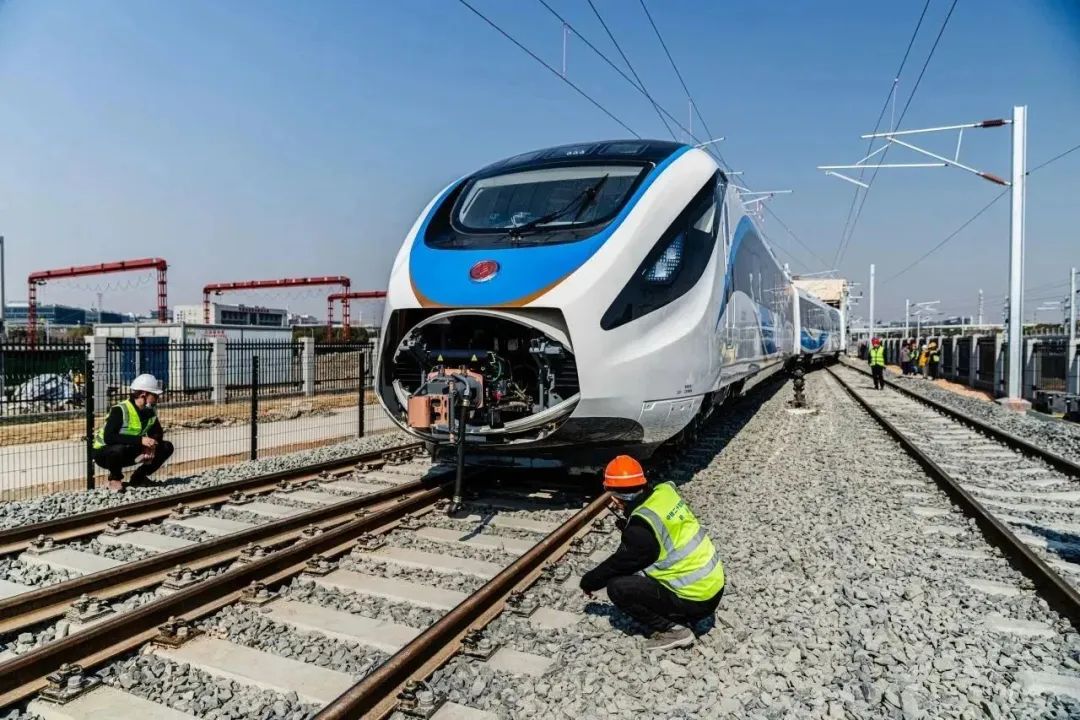 国内首列市域C型列车交付(图3) 国内首列市域C型列车交付(图3)