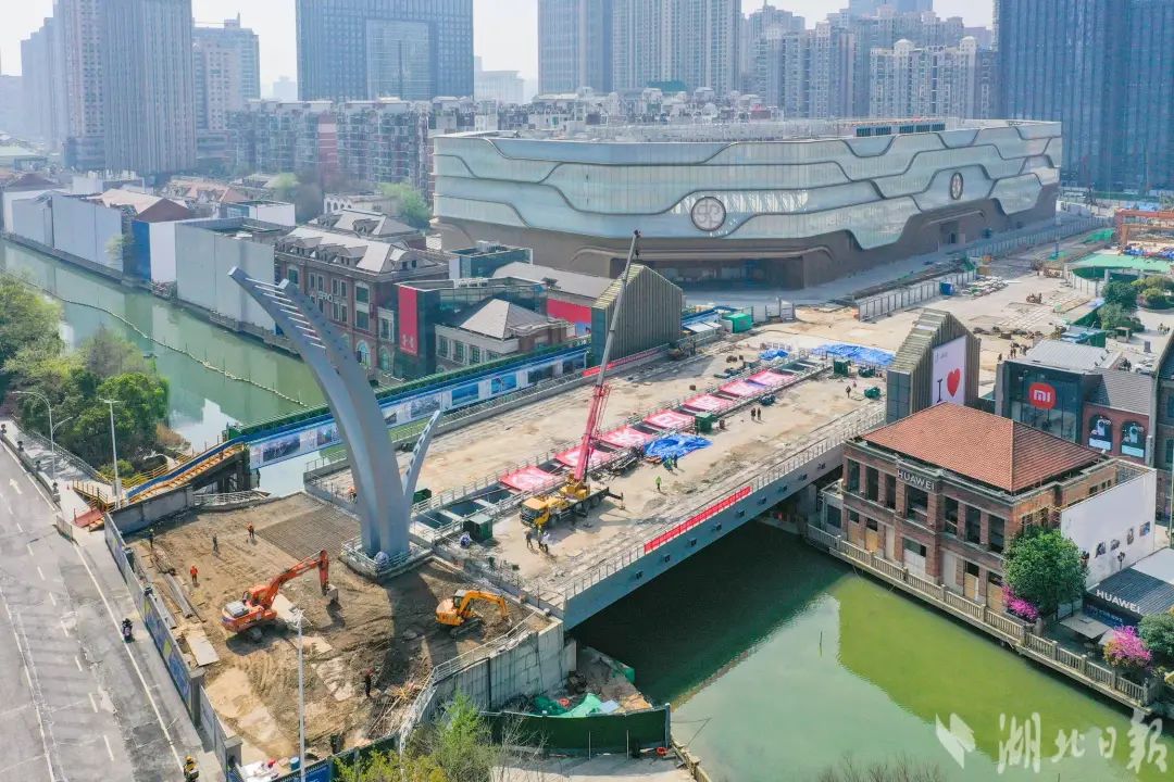 完美复位!事关武汉地铁12号线关键性工程(图1) 完美复位!事关武汉地铁12号线关键性工程(图1)