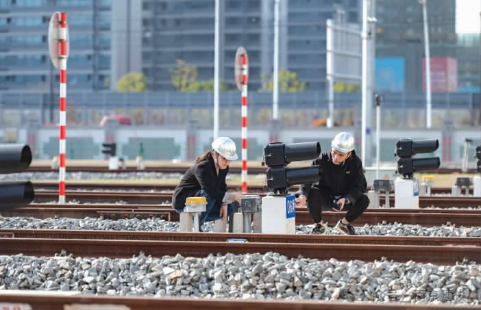轨道交通建设联网成片,“地铁卫士”全程护航(图1) 轨道交通建设联网成片,“地铁卫士”全程护航(图1)