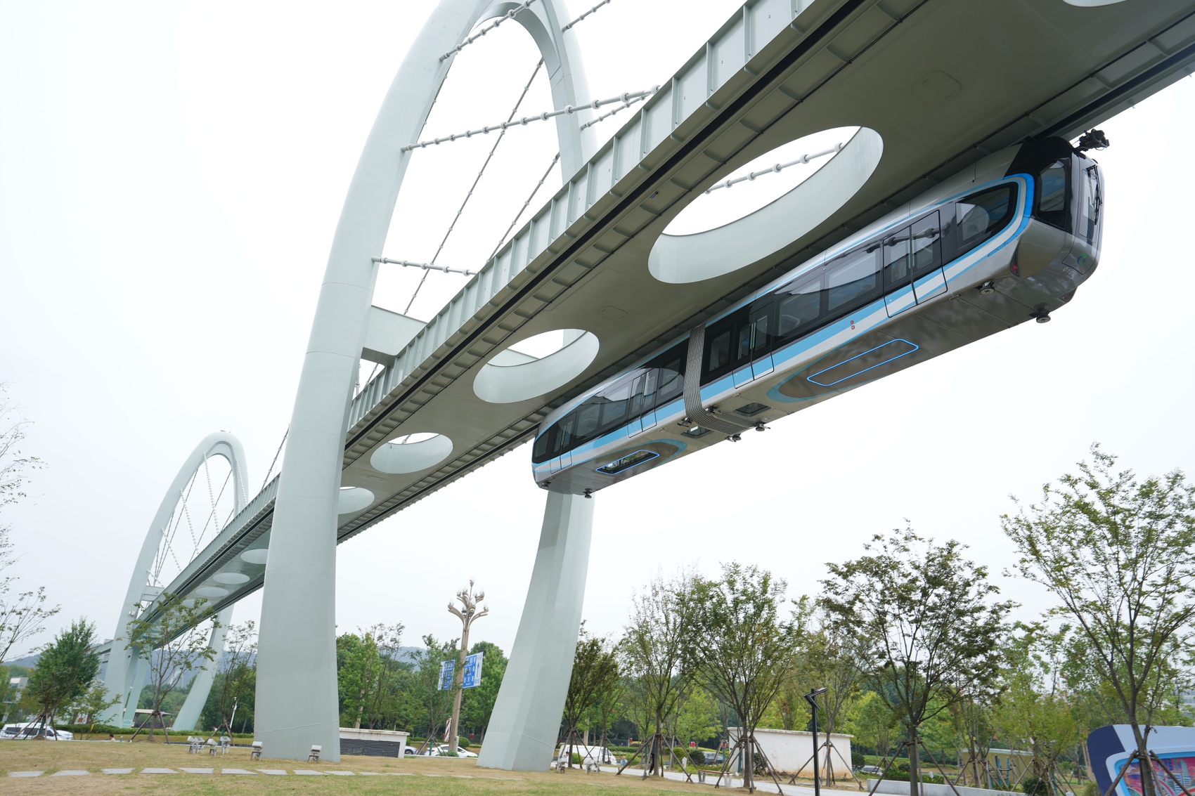 应对轨道交通装备市场波动,青岛变“轨”突围(图2) 3-2404240U425N7.jpg