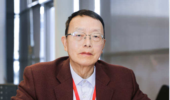 中国轨道交通发展系列论坛在上海盛大开幕(图1) 何一飞