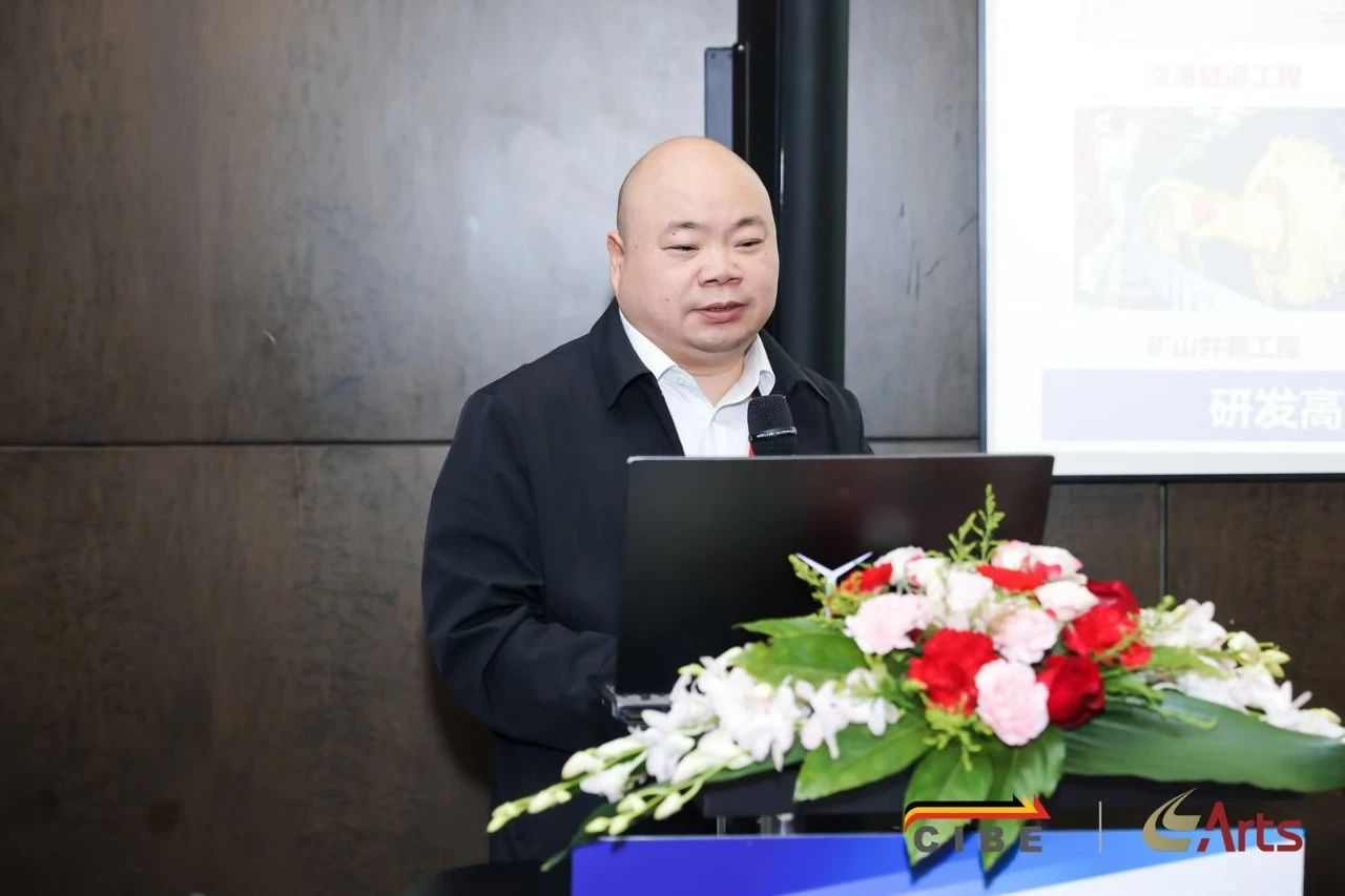 中国轨道交通发展系列论坛在上海盛大开幕(图6) 王华