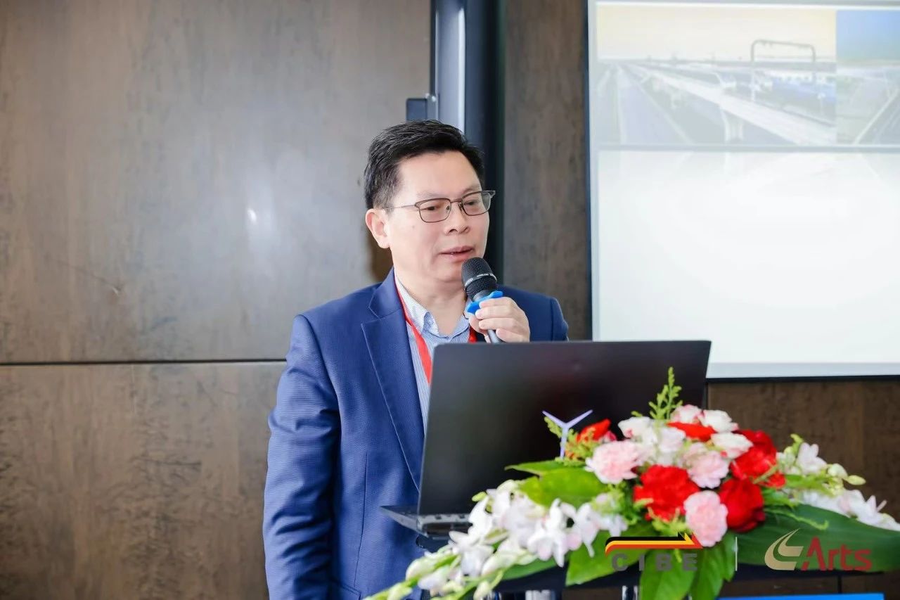 中国轨道交通发展系列论坛在上海盛大开幕(图18) 张伯林