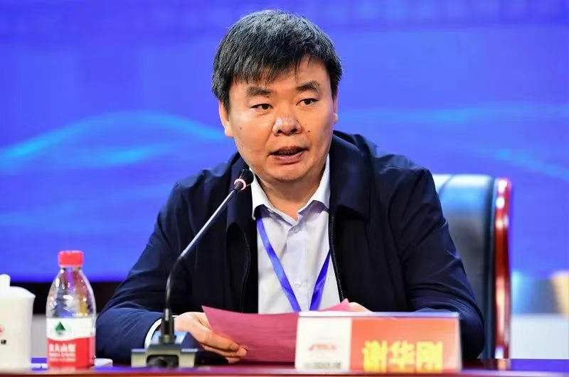公海彩船登陆平台官网
子公司董事辞职!(图1) 3-2504140S20G34.png
