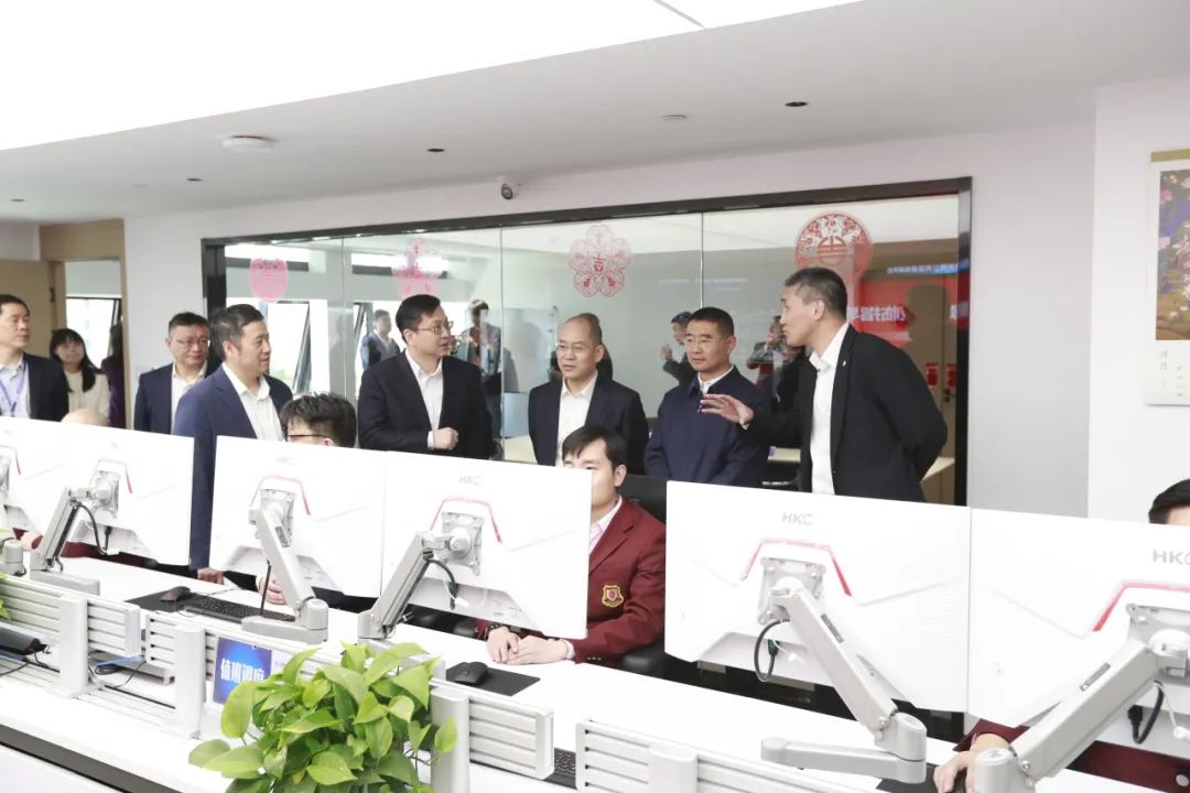 上海地铁全线网5G公众信号正式开通(图4) 3-2504160T424247.jpg