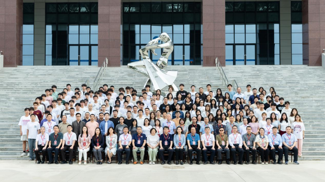 西安交通工程学院轨道交通产业学院成立(图2) 3-25052P91452129.png