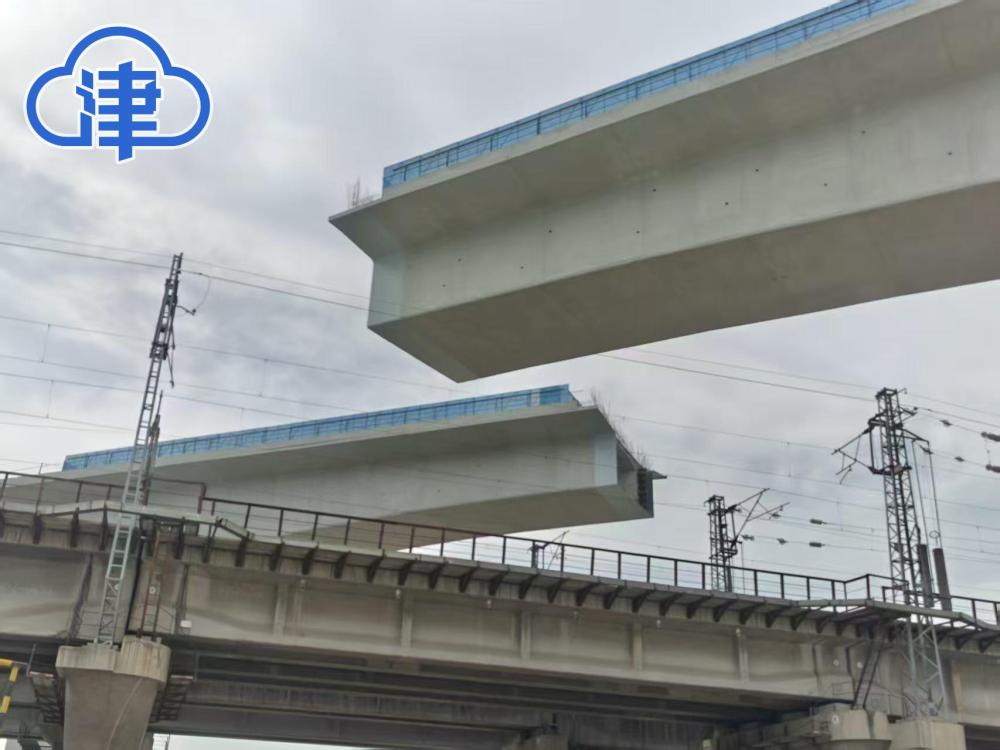 京滨城际铁路滨海特大桥完成 双墩同步转体施工(图2) 3-2506060Z31D96.jpg