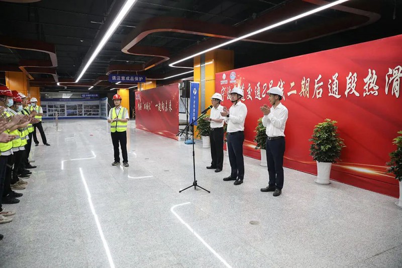 轨道交通2号线二期后通段完成热滑试验(图1) 轨道交通2号线二期后通段完成热滑试验(图1)