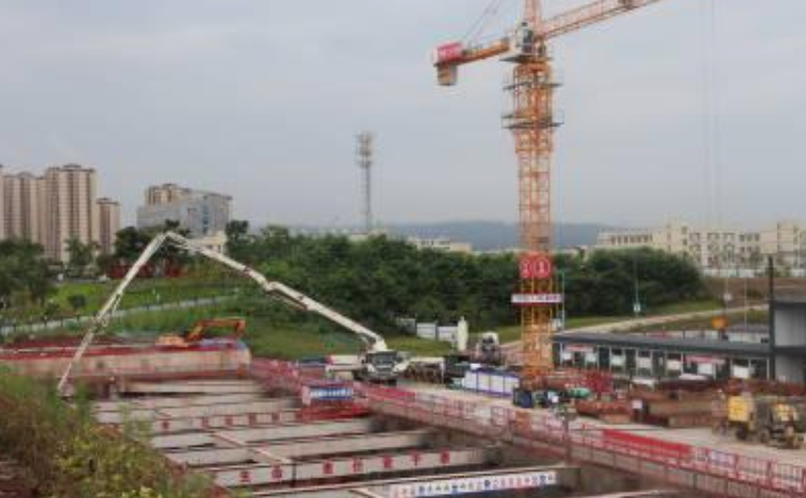轨道交通24号线一期首个车站进入主体结构施工(图1) 轨道交通24号线一期首个车站进入主体结构施工(图1)