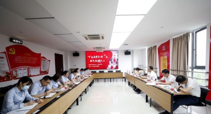 地铁“五心服务”提升运营服务质量(图1) 地铁“五心服务”提升运营服务质量(图1)