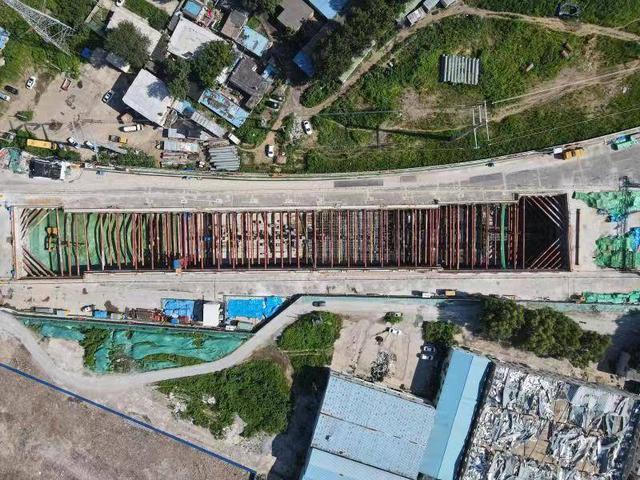 地铁6号线竞赛站进入主体施工高峰阶段(图1) 地铁6号线竞赛站进入主体施工高峰阶段(图1)