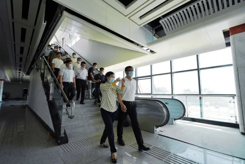 地铁前川线一期工程进入冲刺阶段 ,黄陂区主要领导乘列车视察(图1) 地铁前川线一期工程进入冲刺阶段 ,黄陂区主要领导乘列车视察(图1)