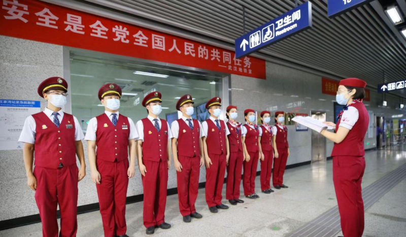 地铁构建“1+N”党建攻关矩阵 聚合力强服务(图1) 地铁构建“1+N”党建攻关矩阵 聚合力强服务(图1)