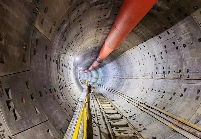 轨道交通7号线一期清潭路站至习友路站区间右线顺利贯通(图1) 轨道交通7号线一期清潭路站至习友路站区间右线顺利贯通(图1)