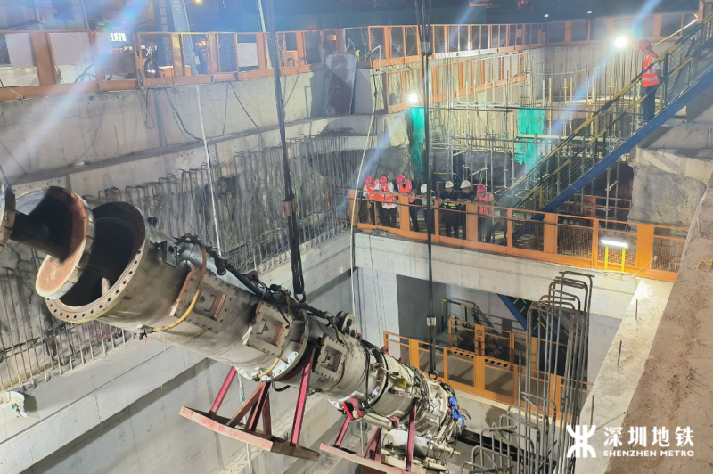 地铁13号线共建综合管廊工程罗宝区间盾构顺利始发(图1) 地铁13号线共建综合管廊工程罗宝区间盾构顺利始发(图1)