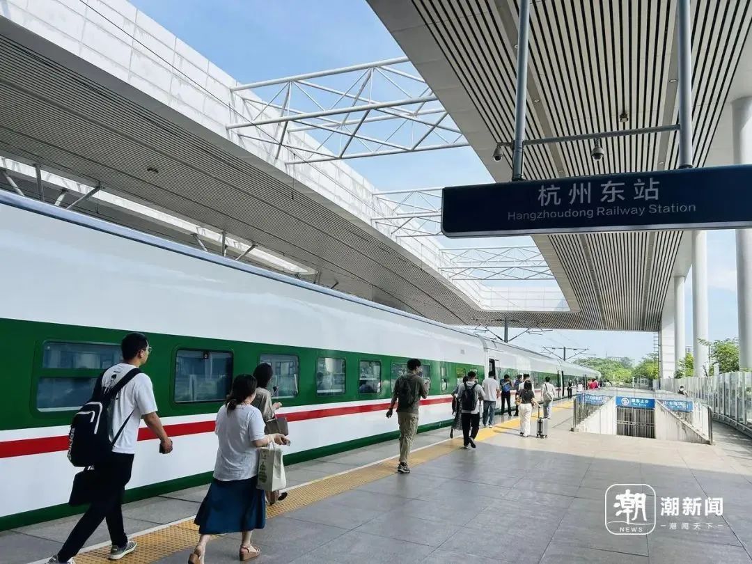 中车:超30组CR200J型“复兴号”近期交付各地(图5) 640 (67).jpg