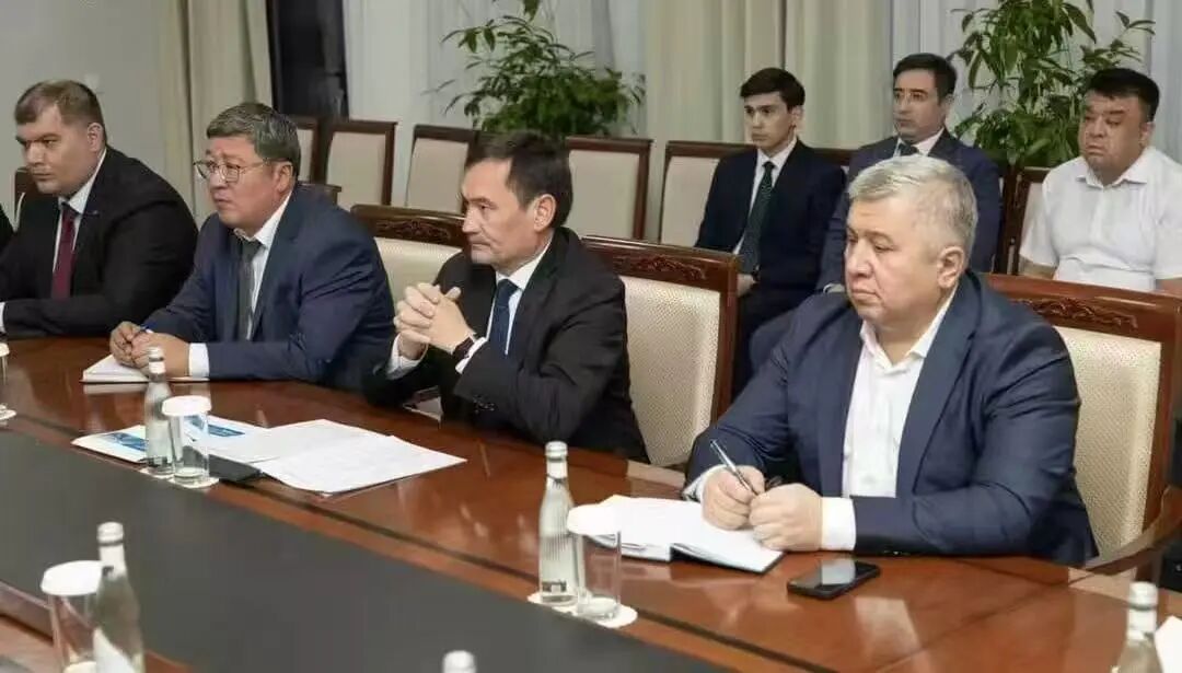 天津轨道交通集团党委书记、董事长吴秉军一行赴乌兹别克斯坦开展商务洽谈(图3) 640 (59).jpg