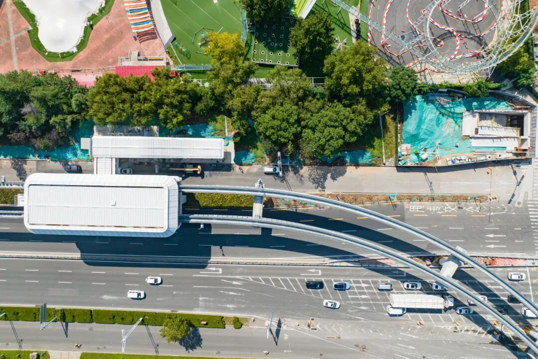 济南云巴换乘站探访:五大枢纽展现“无缝衔接”匠心(图2) 640 - 2025-10-28T172236.429.jpg