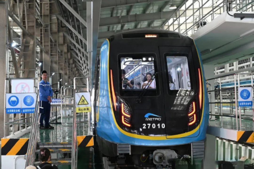 3-2409200UZ64Y.jpg