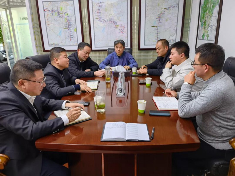 轨道集团与比亚迪公司开展交流座谈(图1)