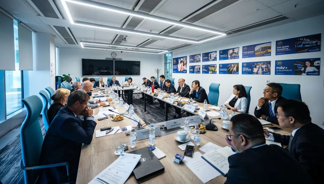 楼齐良赴匈牙利调研匈塞铁路项目并开展商务活动(图3) 640 (92).jpg