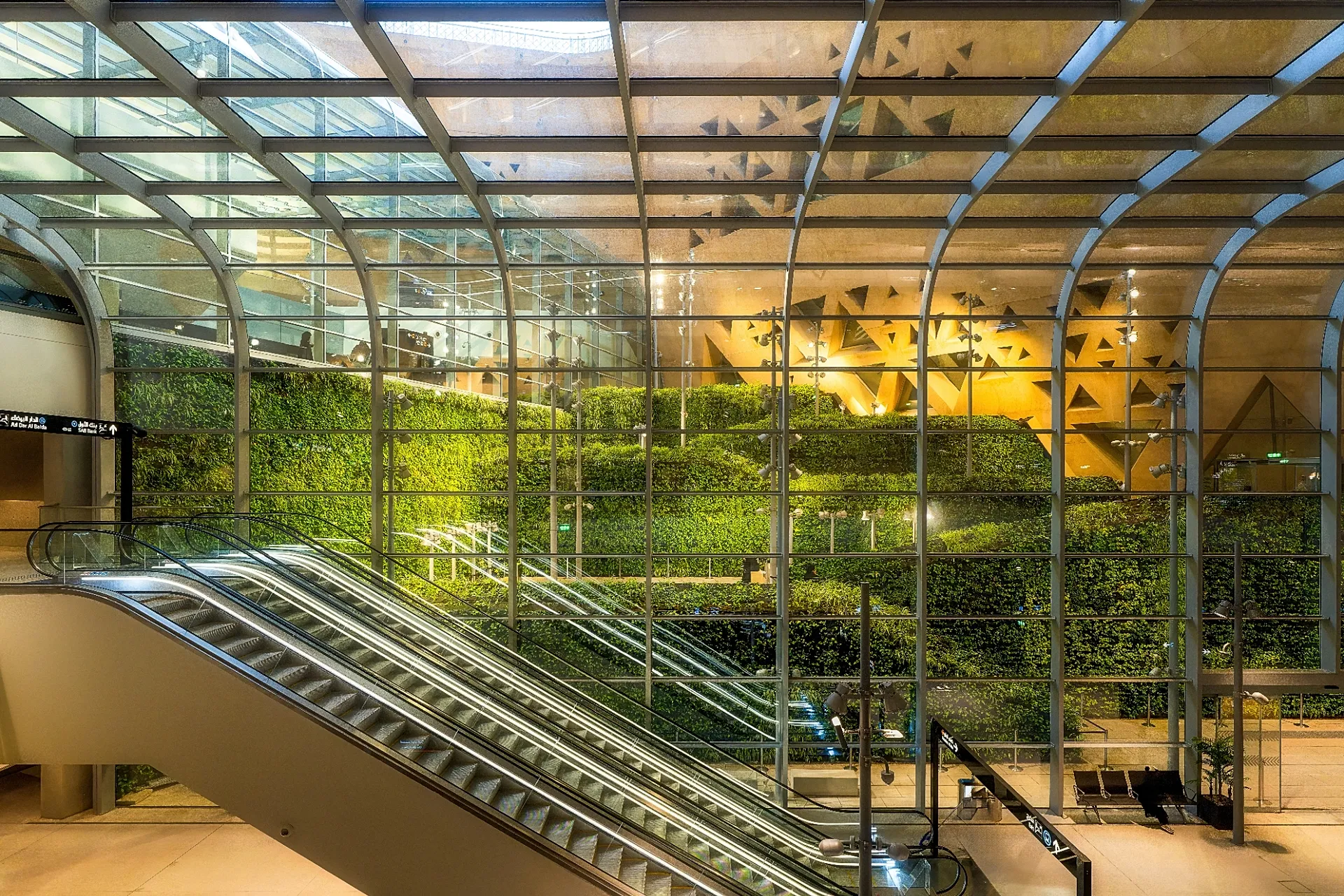 凡尔赛奖评选2025年最美车站揭晓(图5) 微信图片_20251119112733_343_21.png