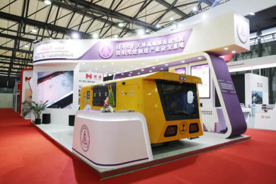 新一代FGM系列智能高效钢轨铣磨车(图1) 新一代FGM系列智能高效钢轨铣磨车(图1)
